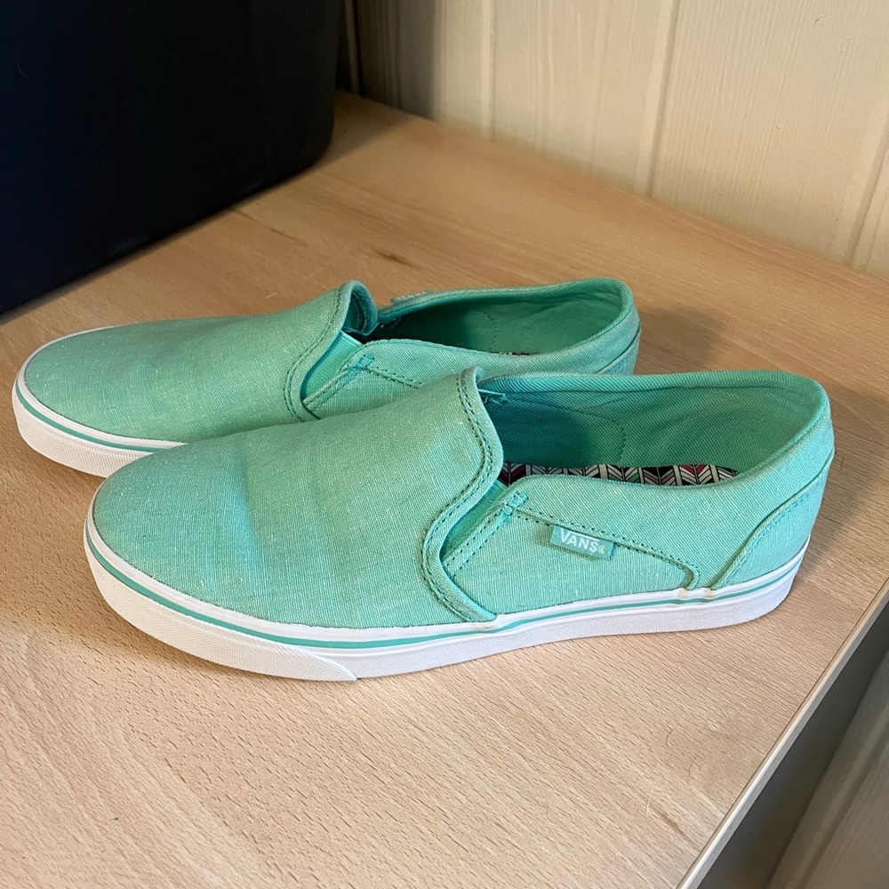 NEVER WORN! Women’s seafoam green slip on vans!